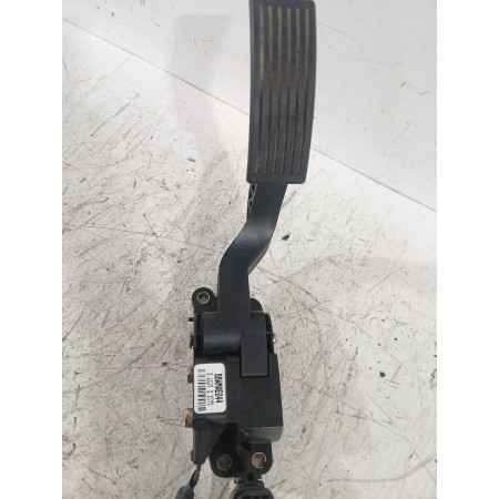 Recambio de pedal acelerador para kia rio ii (jb) 1.5 crdi referencia OEM IAM 327001G810  