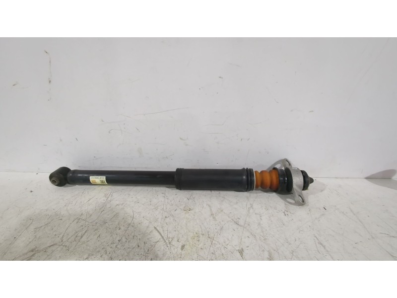 Recambio de amortiguador trasero derecho para kia stonic (yb) 1.0 t-gdi referencia OEM IAM S7555300H8750  