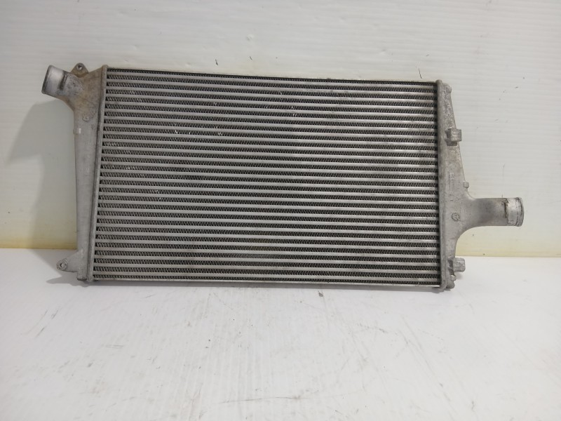 Recambio de intercooler para audi a6 avant (4b5) 2.5 tdi quattro referencia OEM IAM 4B0145805E  