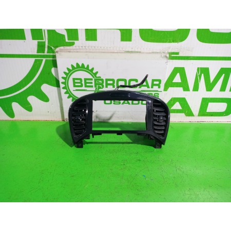 Recambio de rejilla aireadora para nissan juke (f15) acenta referencia OEM IAM 682601KE0A  