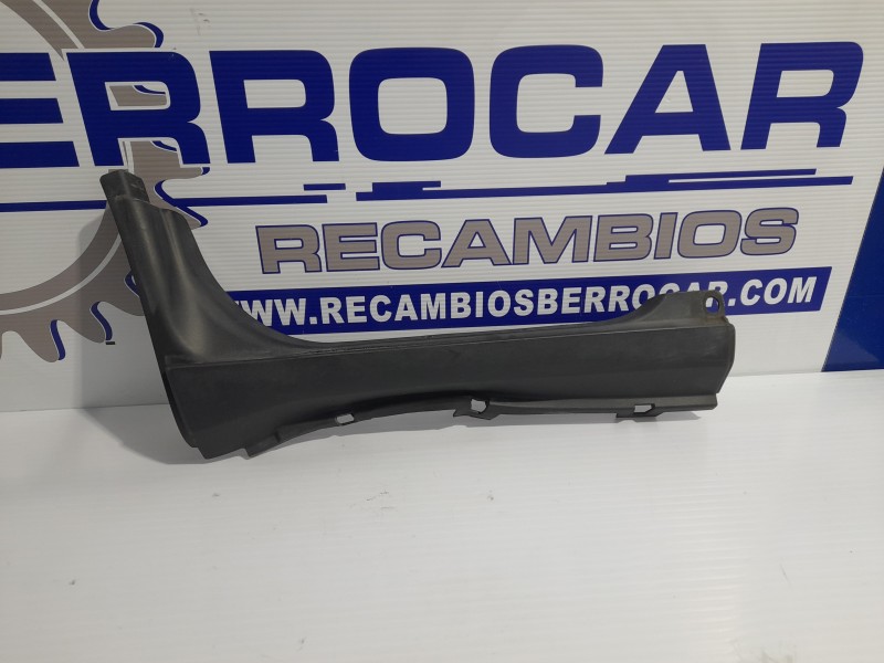 Recambio de moldura para iveco daily furgón 2.3 diesel cat referencia OEM IAM 5801521533  