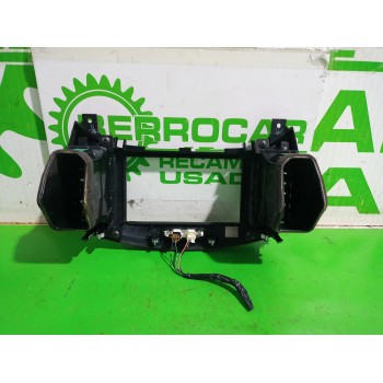 Recambio de rejilla aireadora para nissan juke (f15) acenta referencia OEM IAM 682601KE0A  