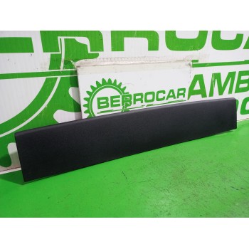Recambio de moldura para renault laguna grandtour iii renault laguna iii grandtour referencia OEM IAM 90904000  
