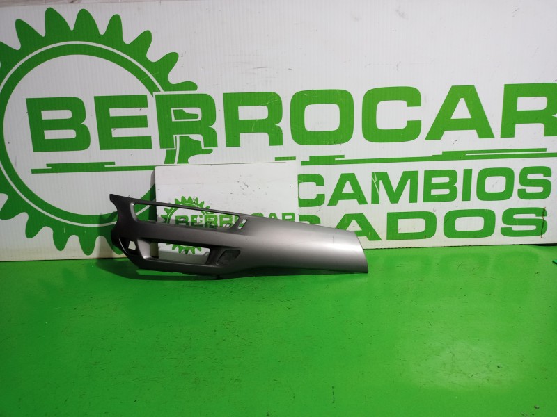 Recambio de moldura para citroën c3 exclusive referencia OEM IAM 9685748777  