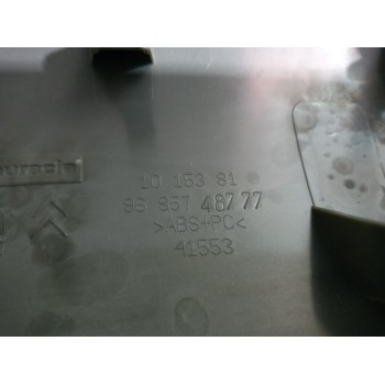 Recambio de moldura para citroën c3 exclusive referencia OEM IAM 9685748777  