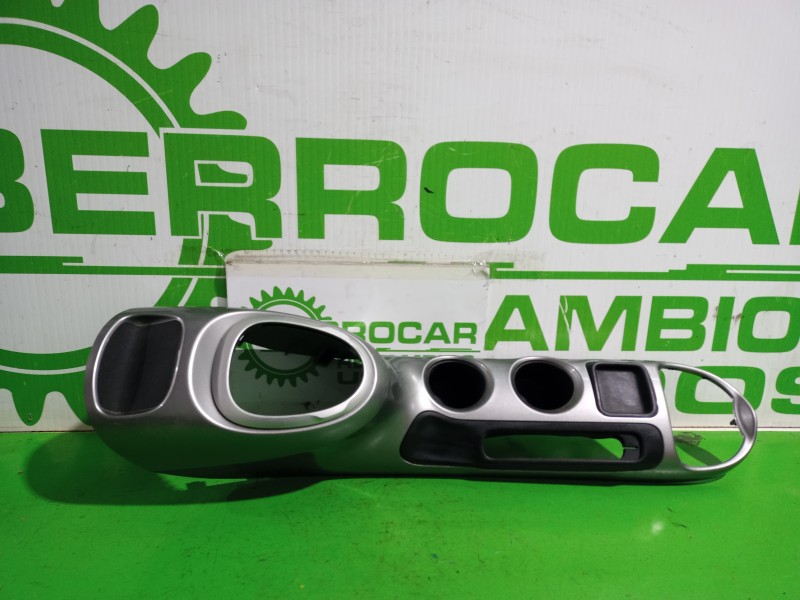 Recambio de consola central para nissan juke (f15) acenta referencia OEM IAM 9692100A53  