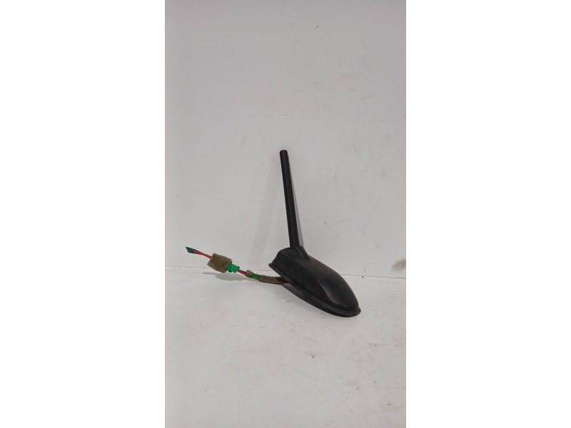 Recambio de antena para kia stonic (yb) 1.0 t-gdi referencia OEM IAM 96200H8110  