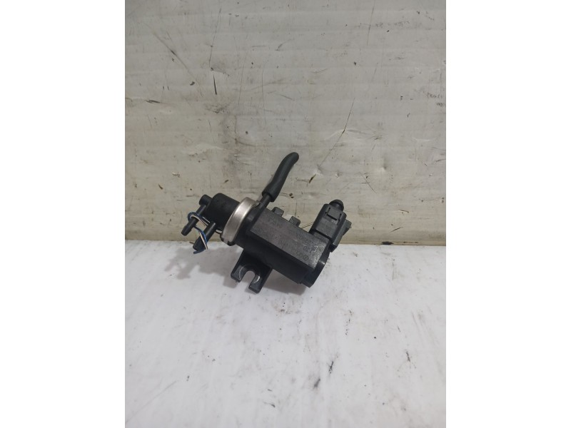 Recambio de valvula aire adicional para volkswagen polo iv (9n_, 9a_) 1.9 sdi referencia OEM IAM 1J0906627  