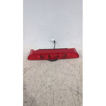 Recambio de luz central de freno para kia stonic (yb) 1.0 t-gdi referencia OEM IAM 92700H8400  