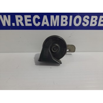 Recambio de claxon para iveco daily furgón 2.3 diesel cat referencia OEM IAM 5801743500  