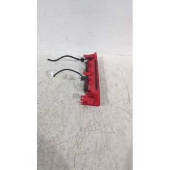 Recambio de luz central de freno para kia stonic (yb) 1.0 t-gdi referencia OEM IAM 92700H8400  