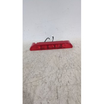 Recambio de luz central de freno para kia stonic (yb) 1.0 t-gdi referencia OEM IAM 92700H8400  