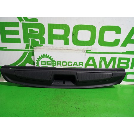 Recambio de moldura para renault laguna grandtour iii renault laguna iii grandtour referencia OEM IAM 849200006R  