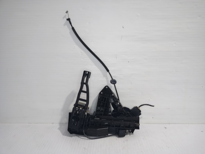 Recambio de cerradura puerta delantera derecha para ford focus berlina (cap) trend referencia OEM IAM 4892360  