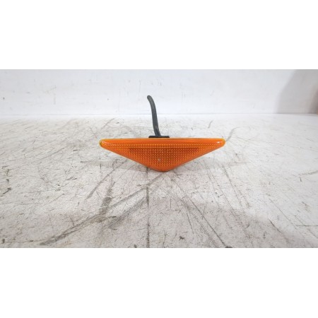 Recambio de piloto lateral derecho para ford focus i (daw, dbw) 1.8 tdci referencia OEM IAM 4364357  