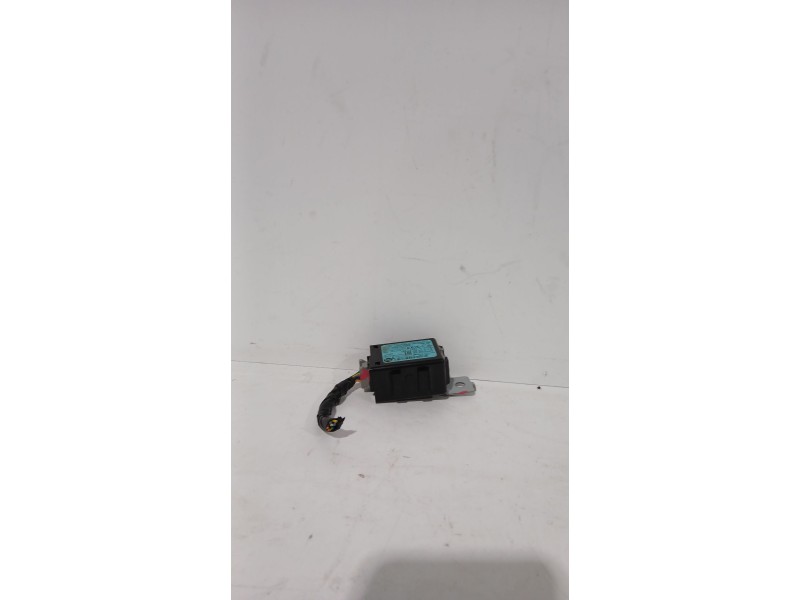 Recambio de modulo electronico para kia stonic (yb) 1.0 t-gdi referencia OEM IAM 4D68131000  