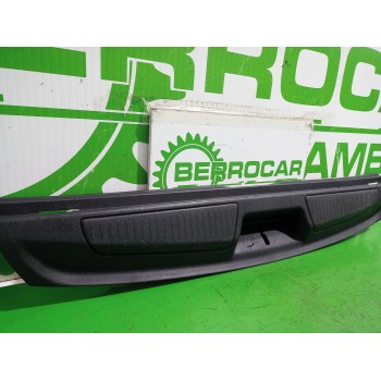 Recambio de moldura para renault laguna grandtour iii renault laguna iii grandtour referencia OEM IAM 849200006R  