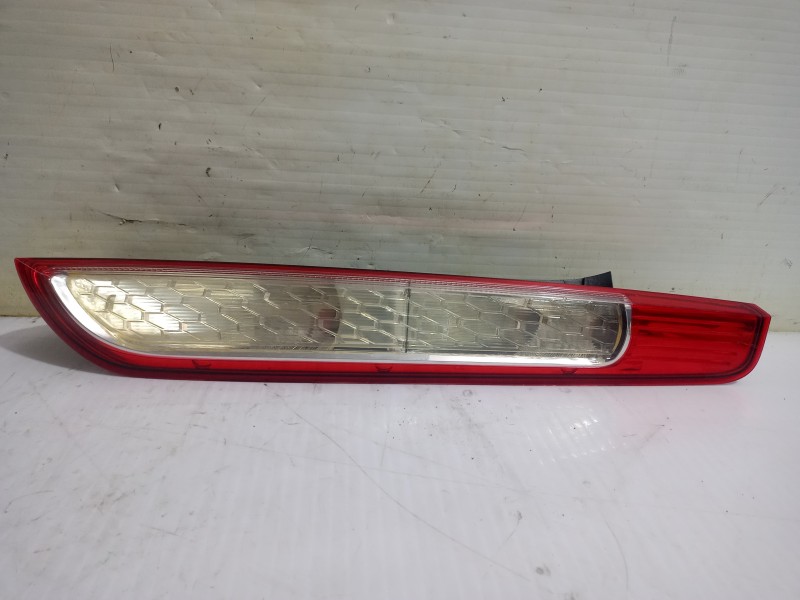 Recambio de piloto trasero derecho para ford focus lim. (cb4) business referencia OEM IAM 8M5113404  