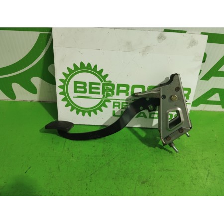 Recambio de pedal embrague para volvo s40 berlina 1.6 cat referencia OEM IAM 60079D0  