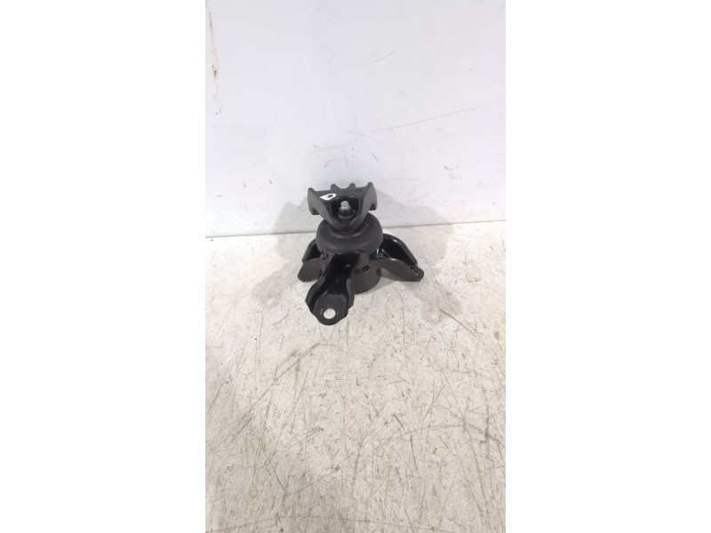 Recambio de soporte motor derecho para kia stonic (yb) 1.0 t-gdi referencia OEM IAM 21810H8210  