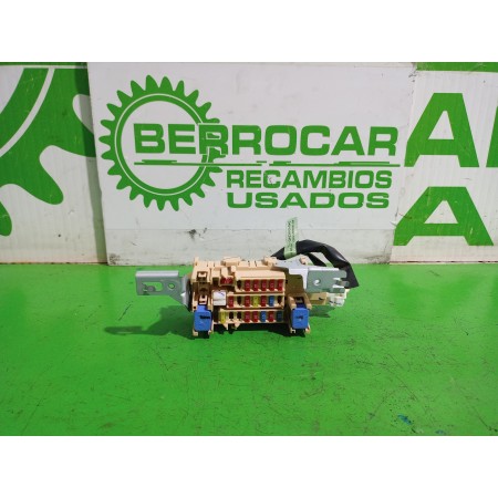 Recambio de caja reles / fusibles para nissan juke (f15) acenta referencia OEM IAM PA66PPE  