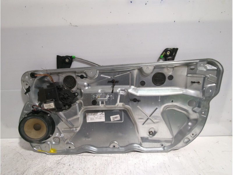 Recambio de elevalunas delantero derecho para volkswagen polo iv (9n_, 9a_) 1.9 sdi referencia OEM IAM 6Q3837756A  