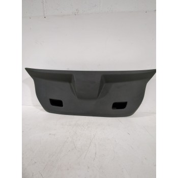 GUARNECIDO PORTON TRASERO 13180938 