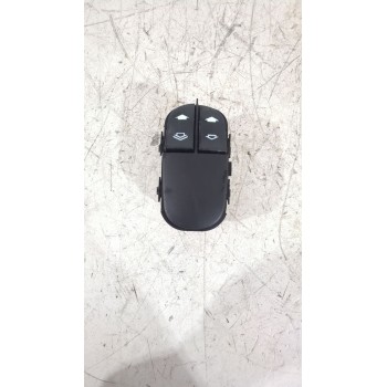 MANDO ELEVALUNAS DELANTERO IZQUIERDO 4781958 