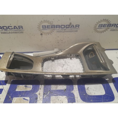 Recambio de consola central para citroën c5 berlina 1.6 16v hdi fap referencia OEM IAM 9682457677  