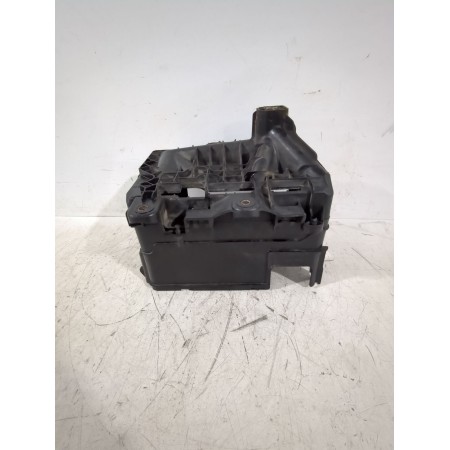 Recambio de soporte bateria para volkswagen polo iv (9n_, 9a_) 1.9 sdi referencia OEM IAM 6Q0915419B  