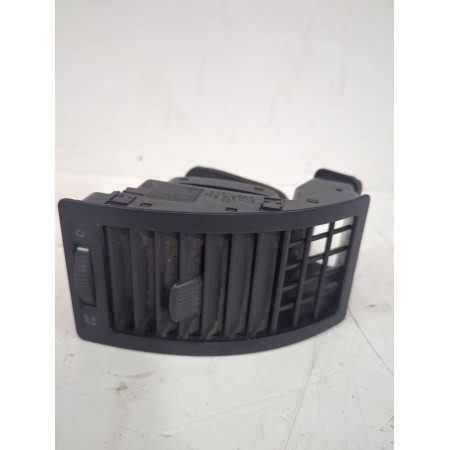 Recambio de rejilla aireadora para volkswagen polo iv (9n_, 9a_) 1.9 sdi referencia OEM IAM 6Q0819703  