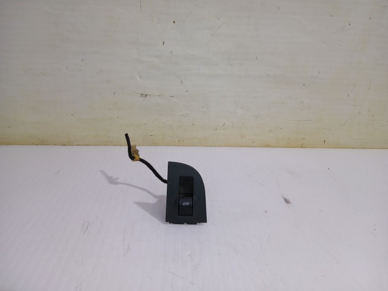 Recambio de mando elevalunas trasero izquierdo para audi a6 avant (4b5) 2.5 tdi quattro referencia OEM IAM 4B0959855  