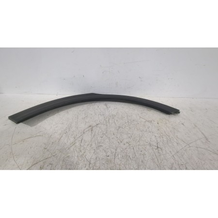 Recambio de aletin trasero derecho para kia stonic (yb) 1.0 t-gdi referencia OEM IAM 87744H8400  