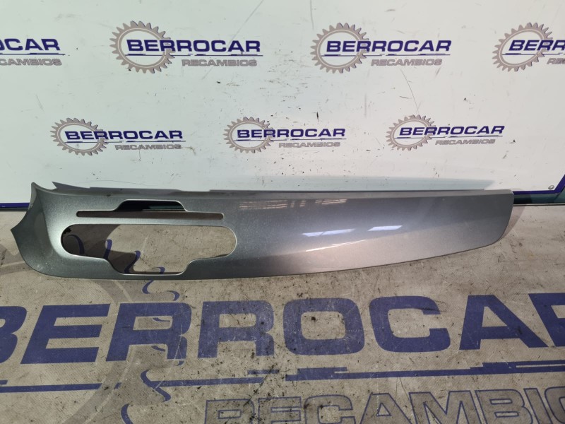 Recambio de moldura interior para alfa romeo giulietta (191) 1.6 jtdm cat referencia OEM IAM 156088373  