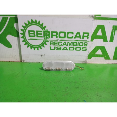 Recambio de luz interior para nissan juke (f15) acenta referencia OEM IAM 8200073234  