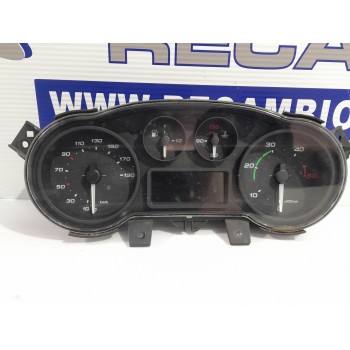 Recambio de cuadro instrumentos para iveco daily furgón 2.3 diesel cat referencia OEM IAM 5801815717  