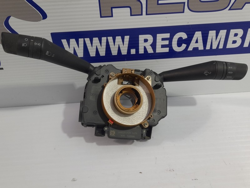 Recambio de mando multifuncion para iveco daily furgón 2.3 diesel cat referencia OEM IAM 5801464968  