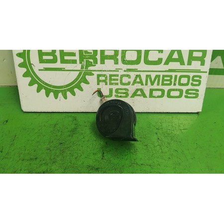 Recambio de claxon para citroën berlingo 1.9 diesel referencia OEM IAM E9703881157  