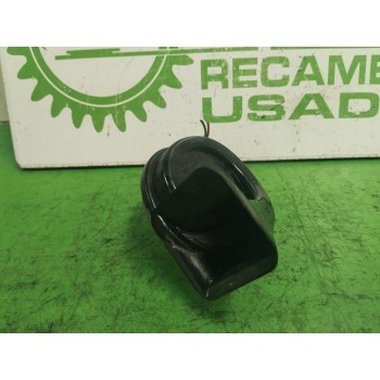 Recambio de claxon para citroën berlingo 1.9 diesel referencia OEM IAM E9703881157  