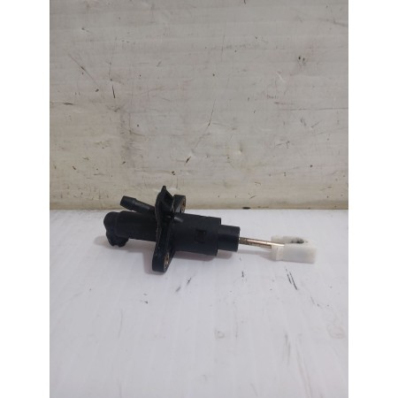 Recambio de bombin embrague para volkswagen polo iv (9n_, 9a_) 1.9 sdi referencia OEM IAM 6Q0721388C  