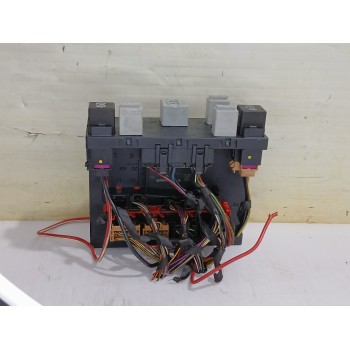 Recambio de caja reles / fusibles para volkswagen passat berlina (3c2) individual referencia OEM IAM 3C8937049E  