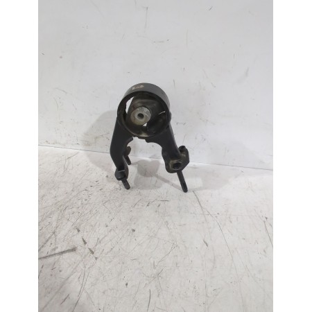 Recambio de soporte motor para toyota avensis sedán (_t25_) 2.0 d-4d (adt250_) referencia OEM IAM 123710R040  