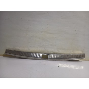 MOLDURA MALETERO 4Z7807421 