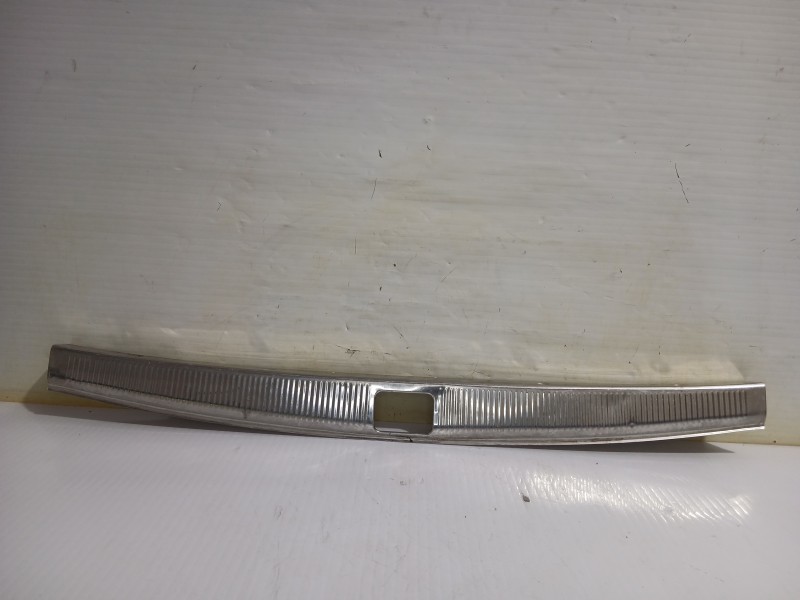 Recambio de moldura maletero para audi a6 avant (4b5) 2.5 tdi quattro referencia OEM IAM 4Z7807421  