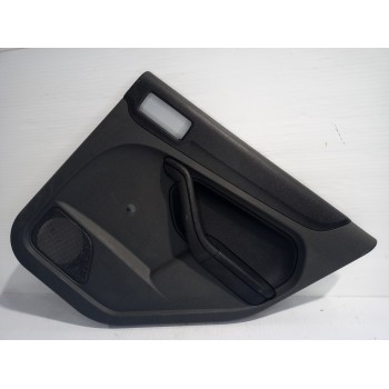 Recambio de guarnecido puerta trasera derecha para ford focus berlina (cap) trend referencia OEM IAM 4M51A27406  