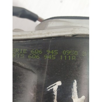 Recambio de piloto trasero izquierdo para volkswagen polo iv (9n_, 9a_) 1.9 sdi referencia OEM IAM 6Q6945111A  