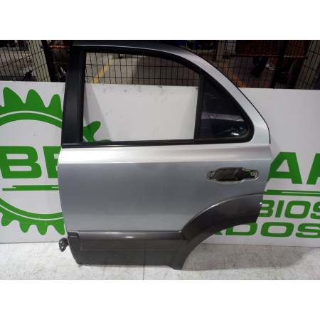 Recambio de puerta trasera izquierda para kia sorento 2.5 crdi cat referencia OEM IAM 770033E111  