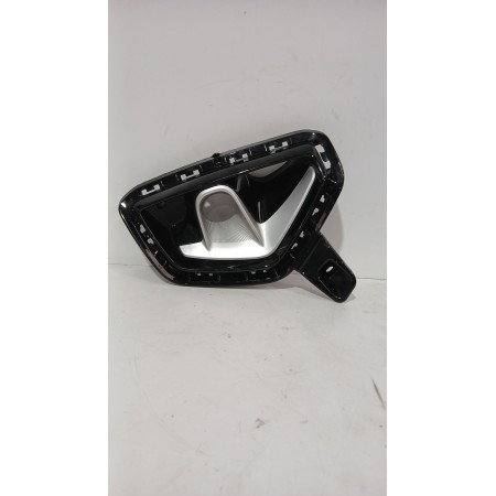 Recambio de rejilla paragolpes delantero para kia stonic (yb) 1.0 t-gdi referencia OEM IAM 86523H8HA0  