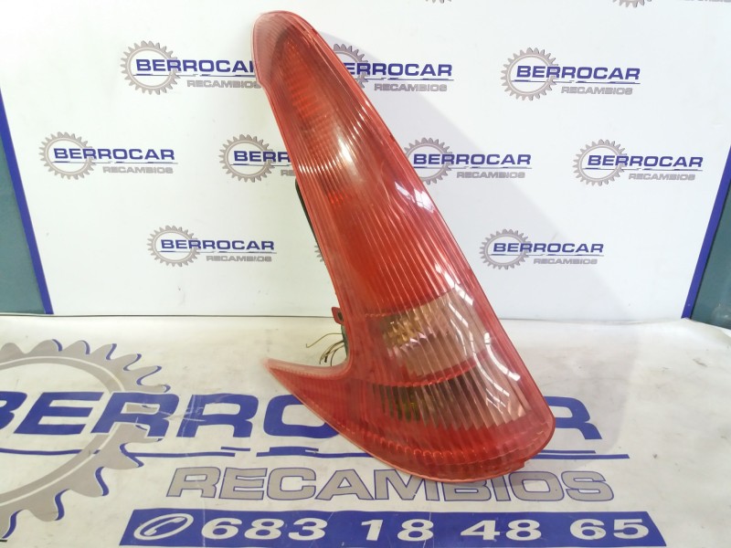 Recambio de piloto trasero izquierdo para peugeot 206 berlina 1.9 diesel referencia OEM IAM 9641540677  