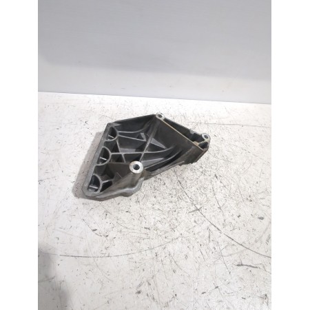 Recambio de soporte motor para volkswagen polo iv (9n_, 9a_) 1.9 sdi referencia OEM IAM 038199207P  